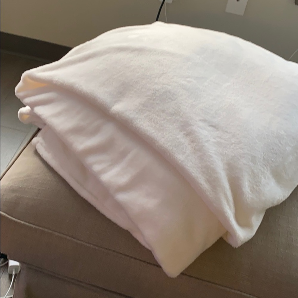 Cozy Throw Blanket